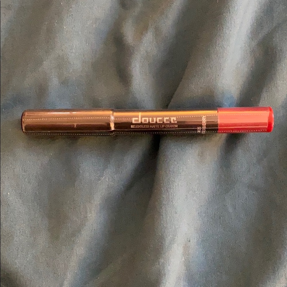Doucce Relentless Matte Lip Crayon